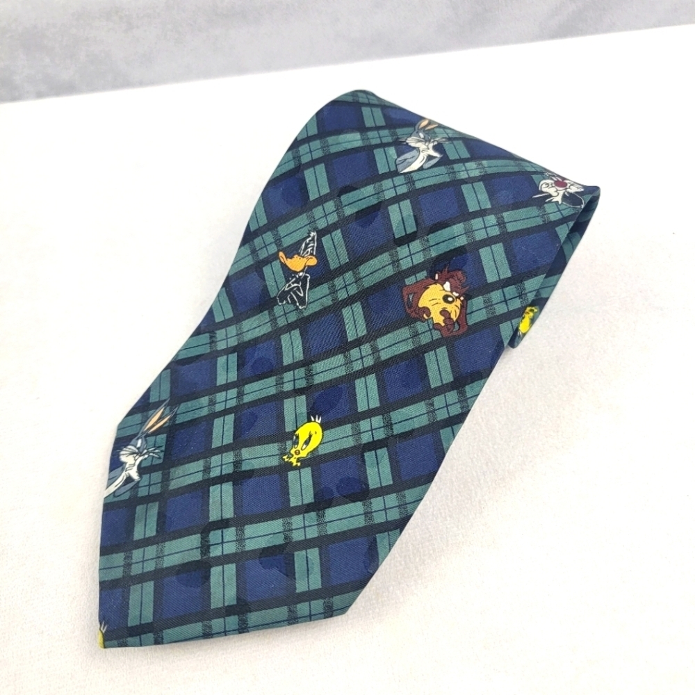 Vintage Looney Tunes Mania 1995 neck tie Bugs Tweety Taz Sylvester Daffy